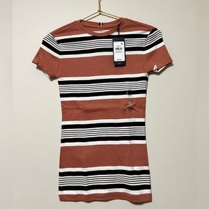 Tommy Hilfiger Women Tshirt New! Size XXS Maroon Stripe Orig 34